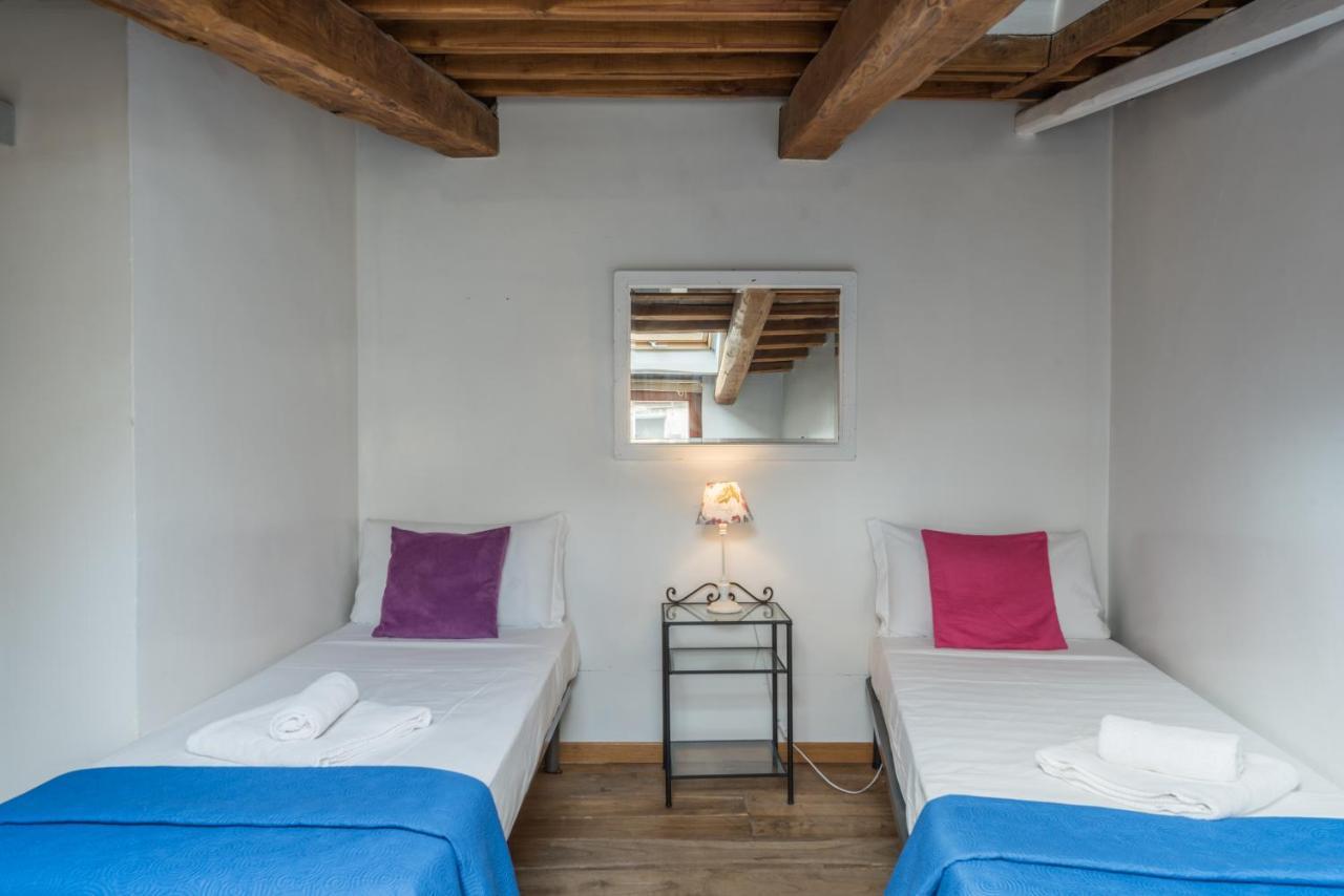 Apartament Cozy Wooden Apt In Piazza Navona Rzym Zewnętrze zdjęcie