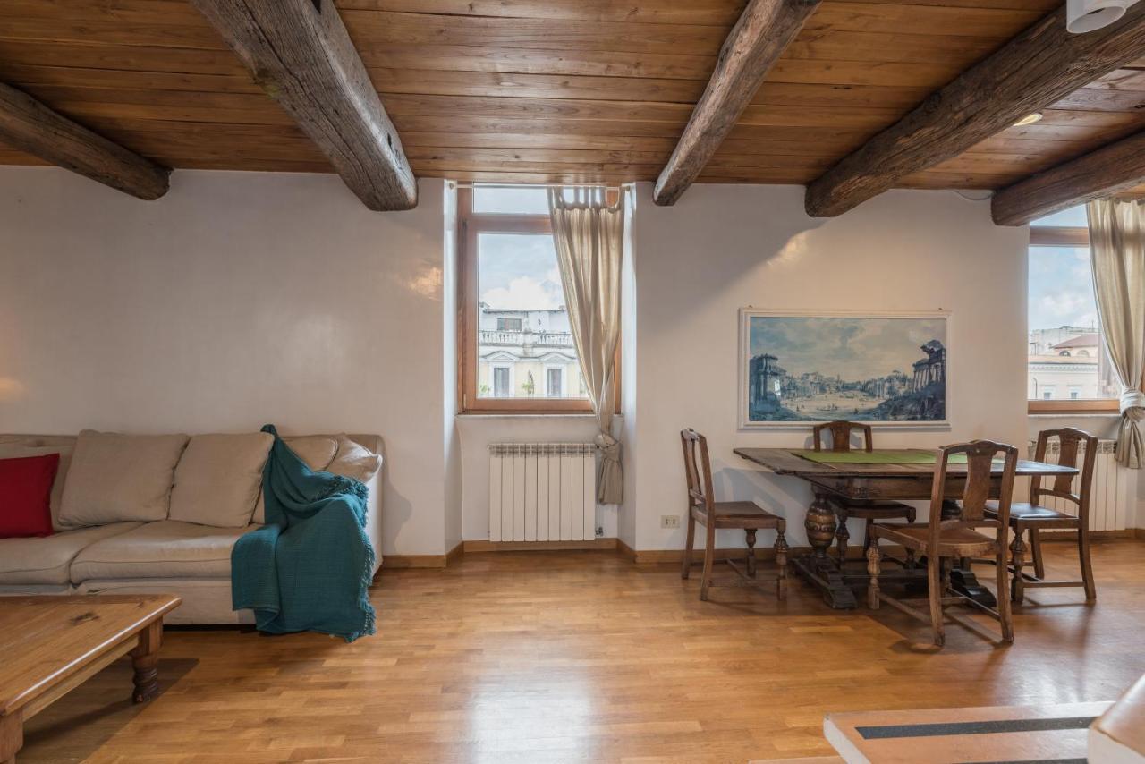 Apartament Cozy Wooden Apt In Piazza Navona Rzym Zewnętrze zdjęcie