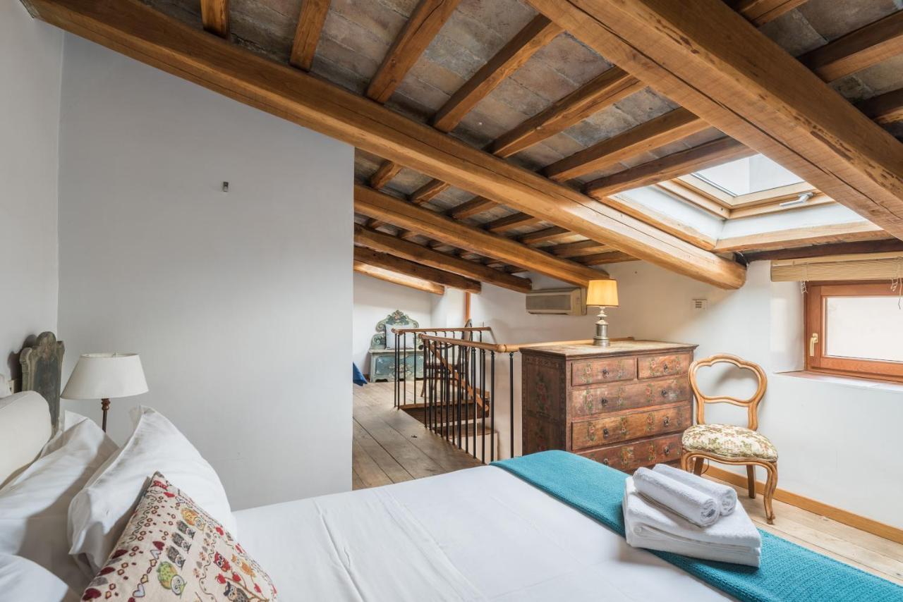 Apartament Cozy Wooden Apt In Piazza Navona Rzym Zewnętrze zdjęcie