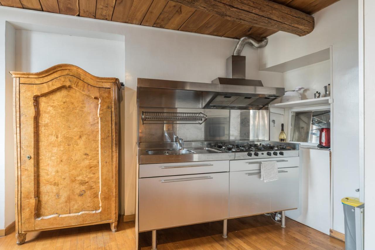 Apartament Cozy Wooden Apt In Piazza Navona Rzym Zewnętrze zdjęcie